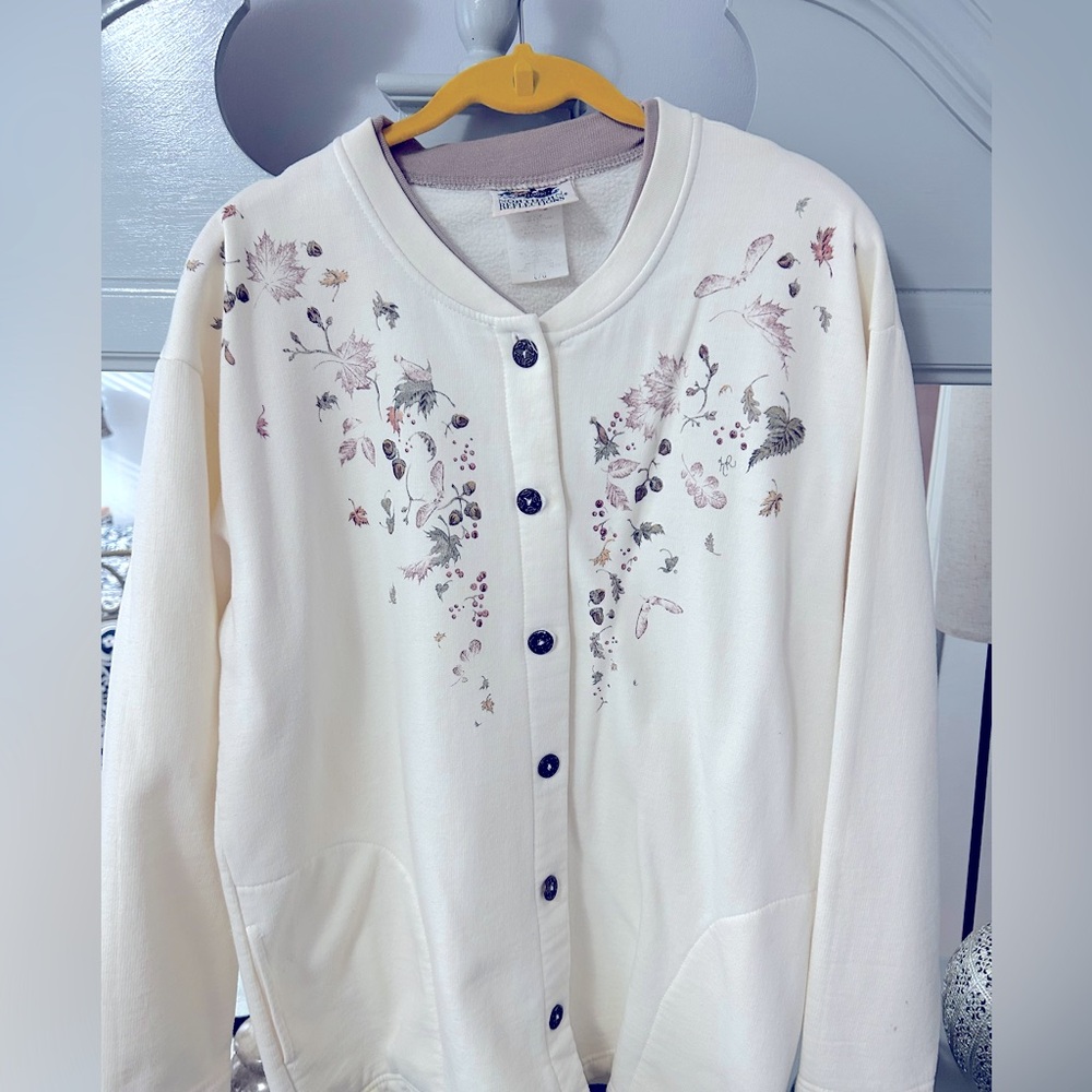 Vintage ARTISANS fullprinted full button sweatshirt